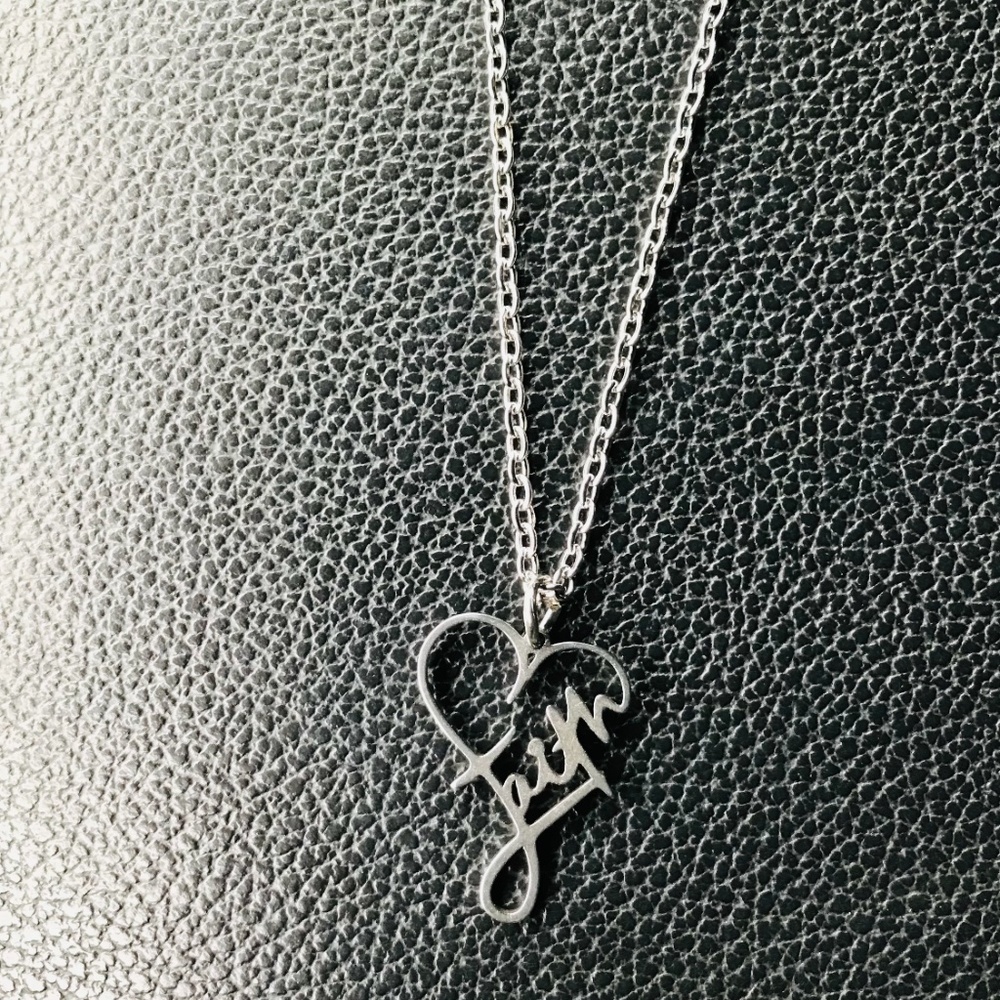 FAITH NECKLACE “STAINLESS STEEL”